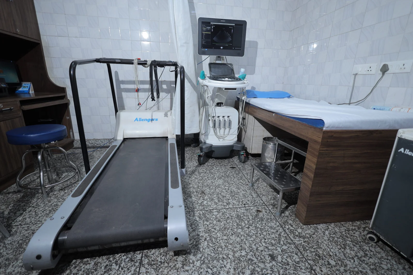 TMT Stress Test Equipment - Sapphire Hospital Agra