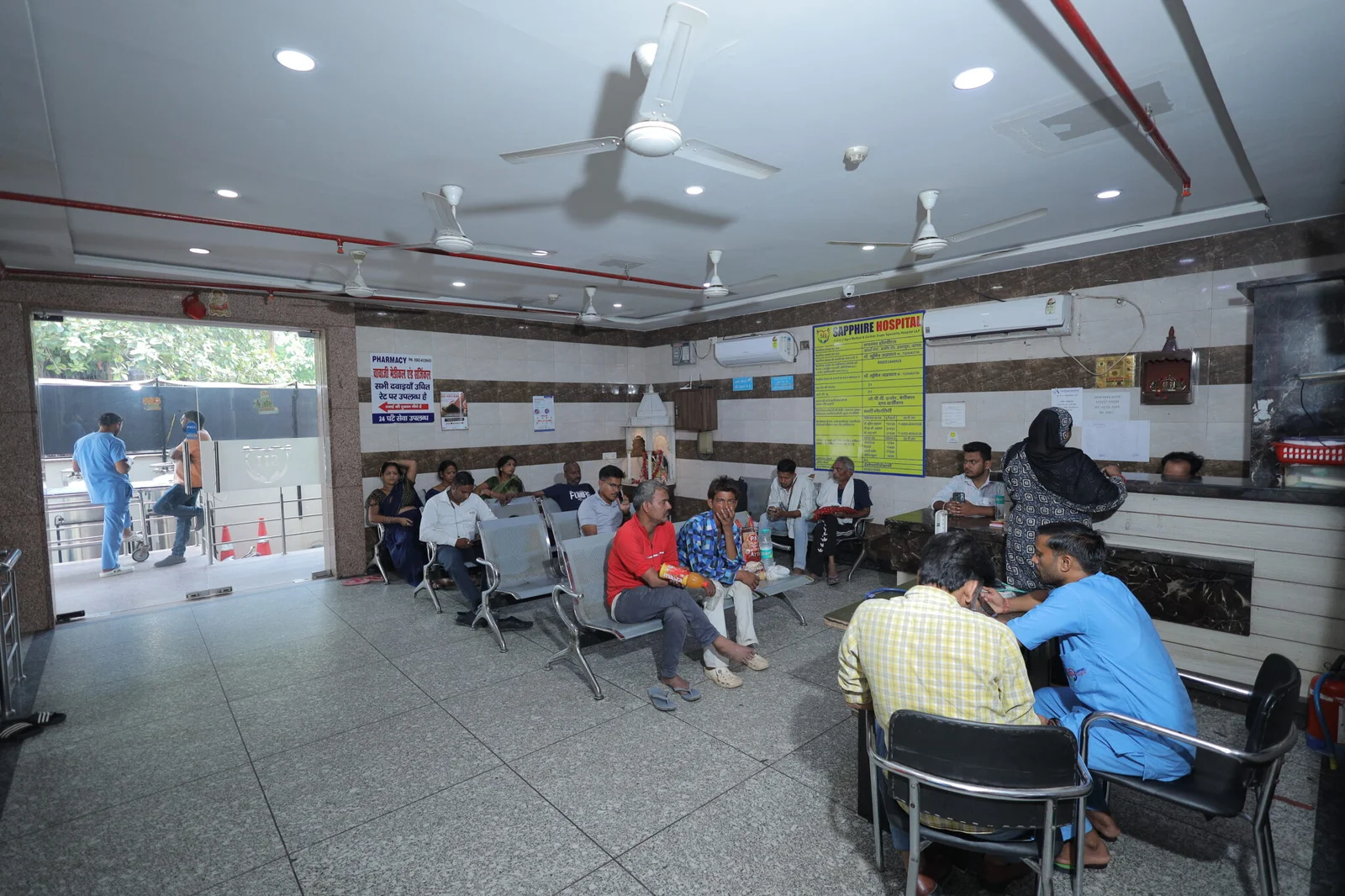 Main Reception & Waiting Hall - Sapphire Hospital Agra